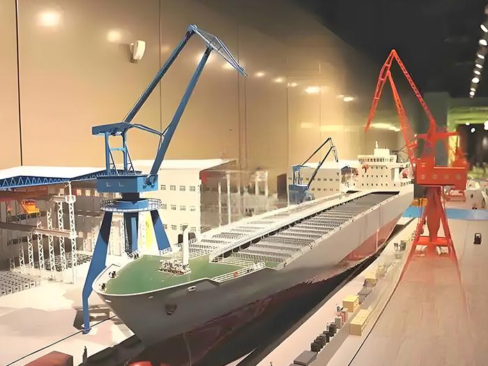 LNG carrier model